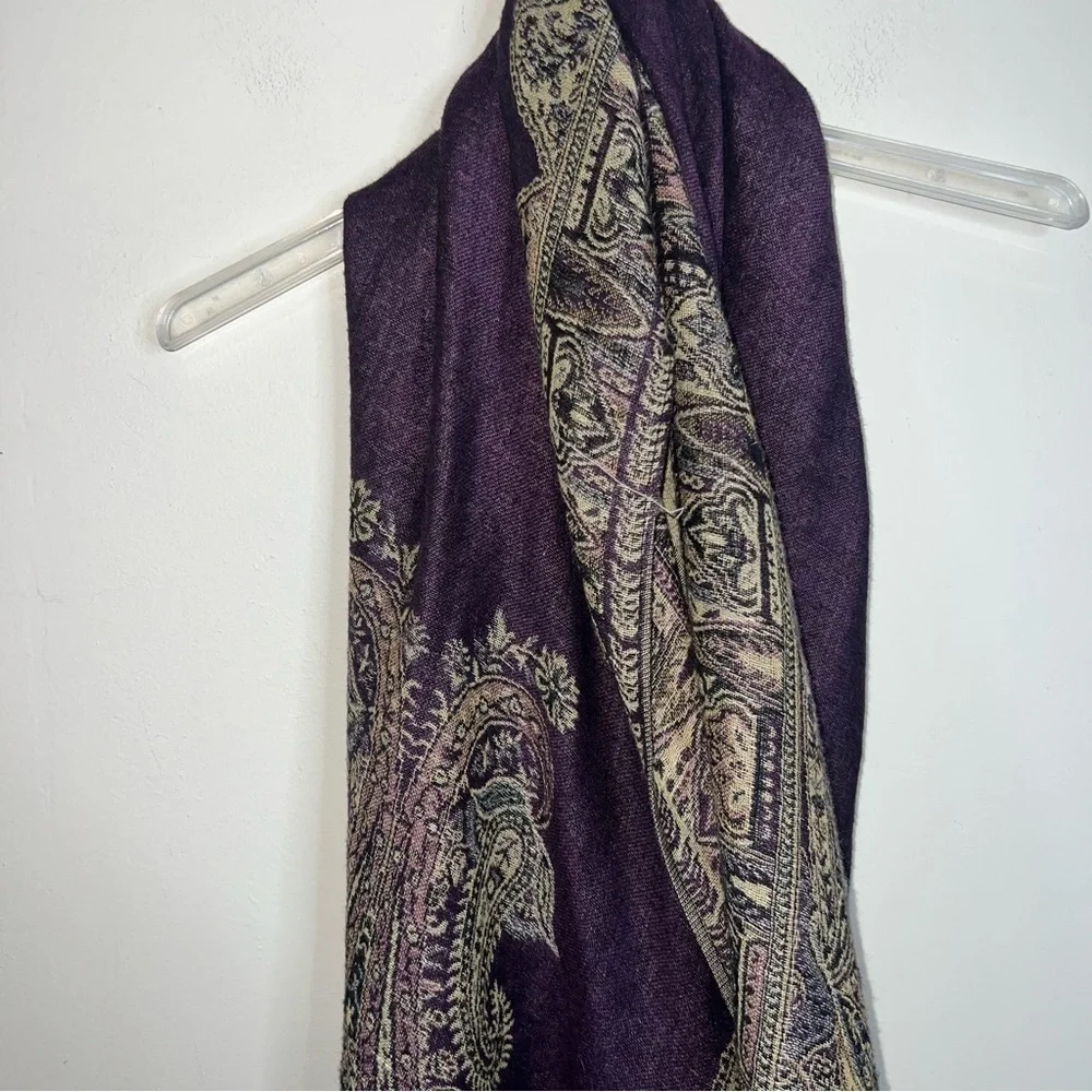 Pashmina Scarf Wrap Shawl Purple and Cream Fringed 72”x27”